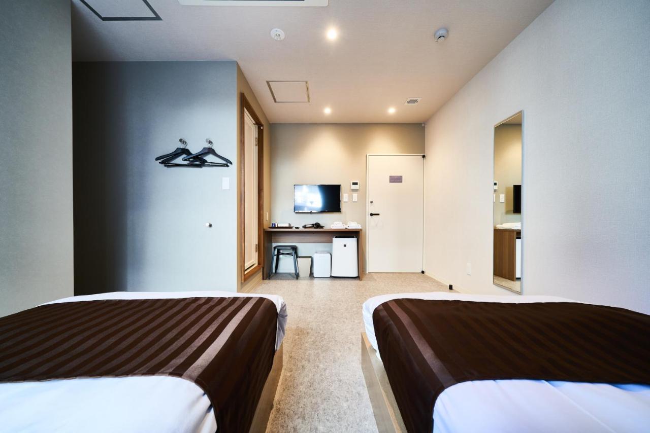 &And Hostel Shinsaibashi East Осака Экстерьер фото