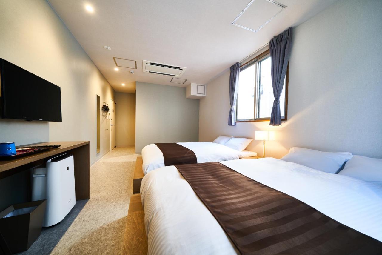&And Hostel Shinsaibashi East Осака Экстерьер фото