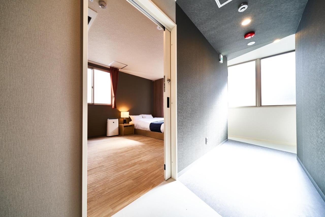 &And Hostel Shinsaibashi East Осака Экстерьер фото